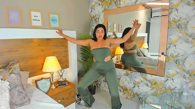 EmaBakker online show from 03/01/25, 05:05