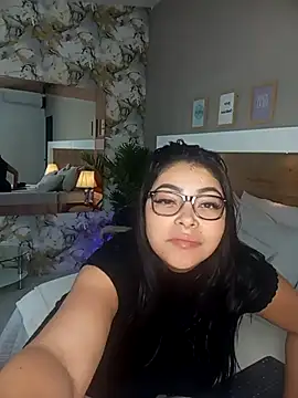 EmaBakker online show from 11/02/25, 11:34