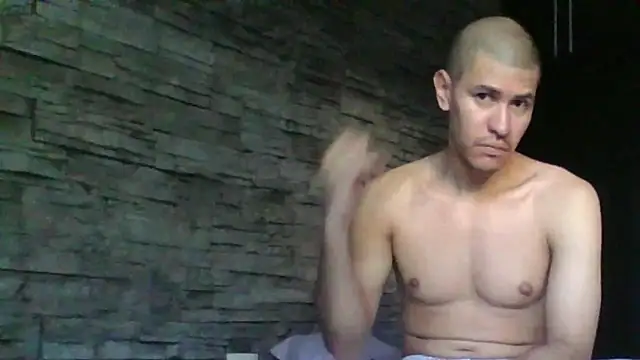 Snapshot of Sexylatin64 chatting on 06/01/26, 11:23 Sexylatin64 online show from 06/01/26, 11:23