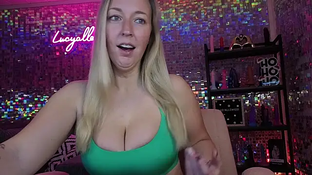 lucyallen4201 online show from 11/26/25, 12:06