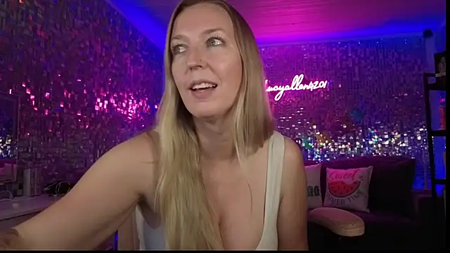 lucyallen4201 online show from 07/25/26, 12:31