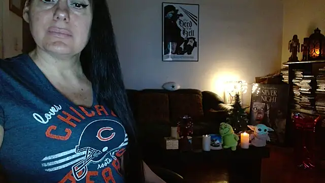 Snapshot of mandaloriangirls chatting on 12/19/25, 06:59 mandaloriangirls online show from 12/19/25, 06:59