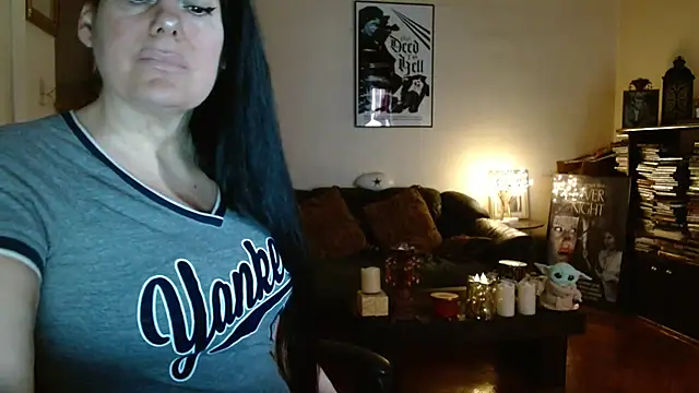 Snapshot of mandaloriangirls chatting on 02/12/26, 07:53 mandaloriangirls online show from 02/12/26, 07:53