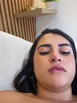 Snapshot of anniemorgan01 chatting on 01/21/25, 10:30 anniemorgan01 online show from 01/21/25, 10:30