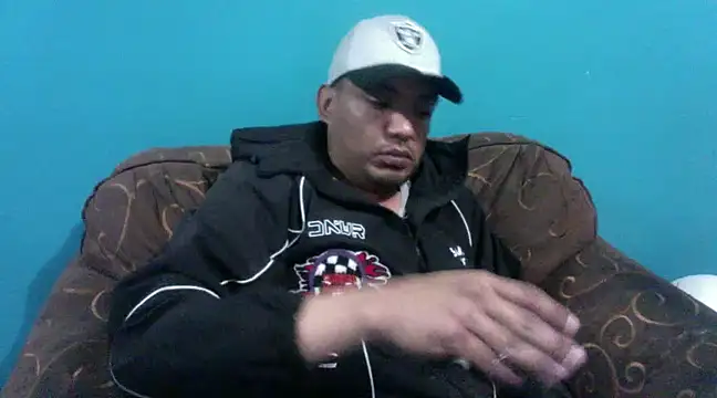 Snapshot of TUMORENO1 chatting on 01/15/25, 01:45 TUMORENO1 online show from 01/15/25, 01:45