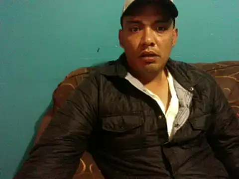 Snapshot of TUMORENO1 chatting on 03/04/25, 12:18 TUMORENO1 online show from 03/04/25, 12:18
