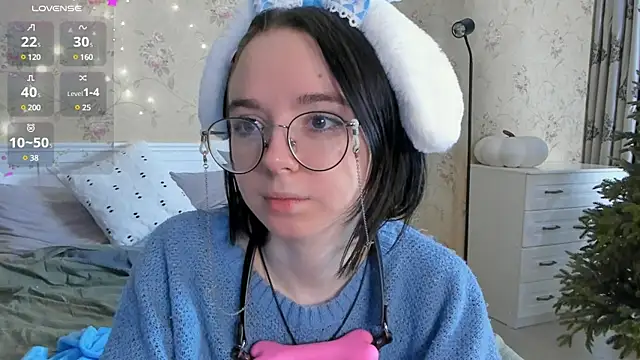 Snapshot of Nora_Failure chatting on 01/10/25, 10:06 Nora Failure online show from 01/10/25, 10:06