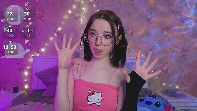 Snapshot of Nora_Failure chatting on 02/03/25, 10:58 Nora Failure online show from 02/03/25, 10:58