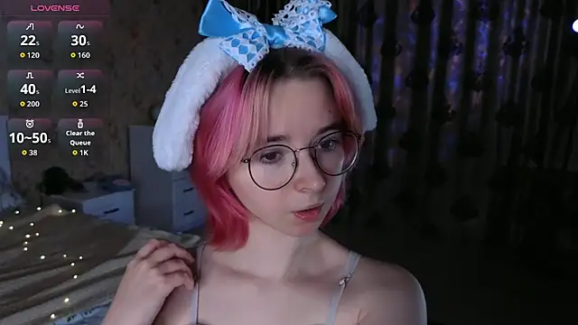 Snapshot of Nora_Failure chatting on 10/11/25, 12:04 Nora Failure online show from 10/11/25, 12:04