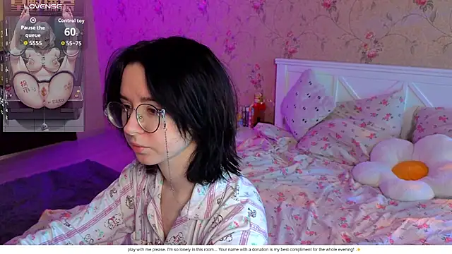 Snapshot of Nora_Failure chatting on 04/10/26, 12:21 Nora Failure online show from 04/10/26, 12:21