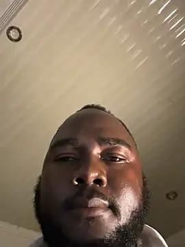 Snapshot of R32RLINE chatting on 03/18/26, 09:18 R32RLINE online show from 03/18/26, 09:18