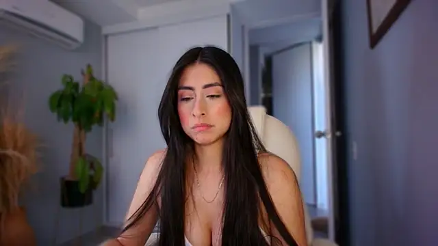 auroracaruso11 online show from 09/22/25, 09:50