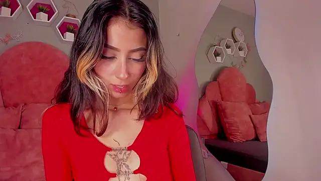 ParisFox  online show from 01/21/25, 11:13