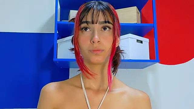 ParisFox  online show from 10/18/25, 12:06