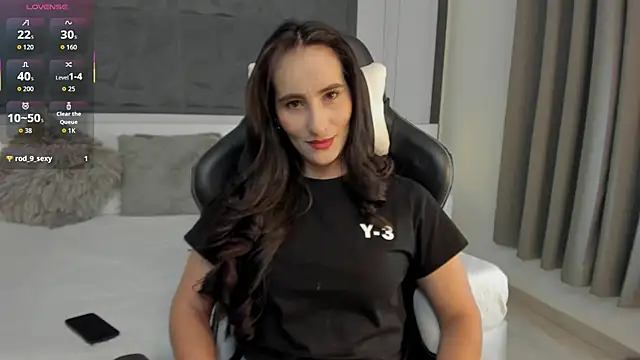 Snapshot of SaraGomez1 chatting on 02/01/26, 01:09 SaraGomez1 online show from 02/01/26, 01:09