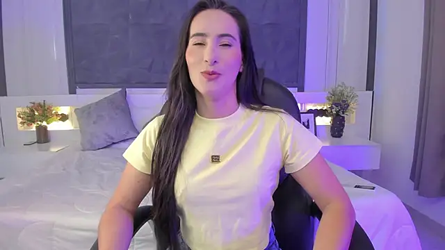 Snapshot of SaraGomez1 chatting on 03/01/26, 04:20 SaraGomez1 online show from 03/01/26, 04:20