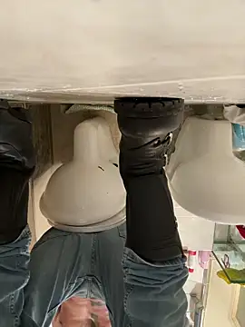 Snapshot of gianluca75gggggggh chatting on 02/01/26, 07:23 gianluca75gggggggh online show from 02/01/26, 07:23