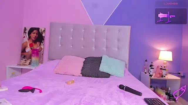 Snapshot of NiaBlanco chatting on 03/15/25, 02:35 NiaBlanco online show from 03/15/25, 02:35