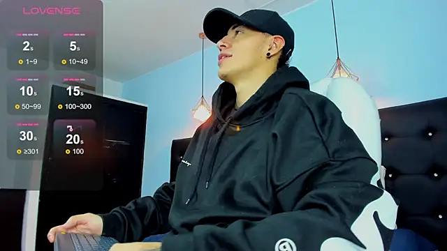 Lobo 17  online show from 11/27/25, 03:19