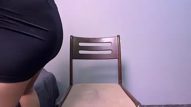 Snapshot of nethmisanjanaa chatting on 02/12/26, 12:55 nethmisanjanaa online show from 02/12/26, 12:55