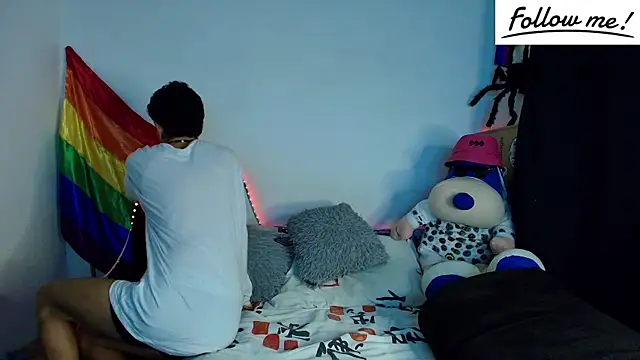 Snapshot of twink_sebas_ chatting on 12/13/24, 06:42 twink sebas online show from 12/13/24, 06:42