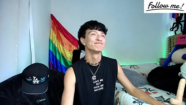 Snapshot of twink_sebas_ chatting on 12/14/24, 03:04 twink sebas online show from 12/14/24, 03:04