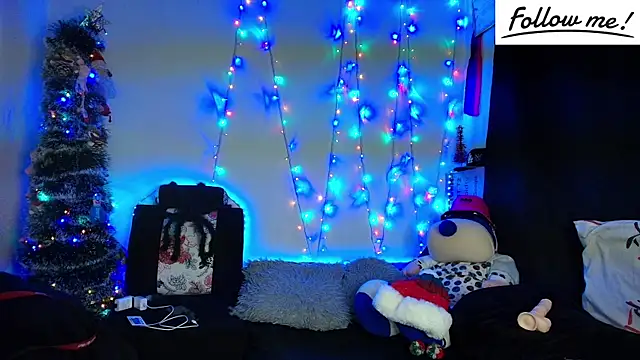 Snapshot of twink_sebas_ chatting on 12/27/24, 12:29 twink sebas online show from 12/27/24, 12:29