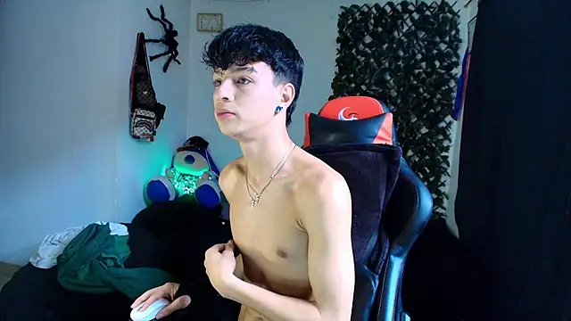 Snapshot of twink_sebas_ chatting on 02/09/25, 03:34 twink sebas online show from 02/09/25, 03:34