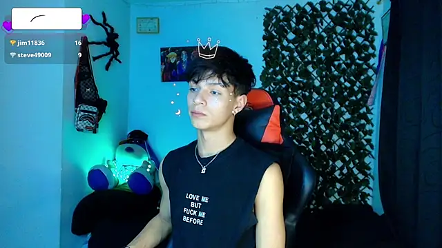 Snapshot of twink_sebas_ chatting on 02/11/25, 05:16 twink sebas online show from 02/11/25, 05:16