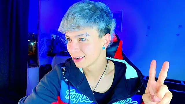 twink sebas  online show from 12/18/25, 01:17