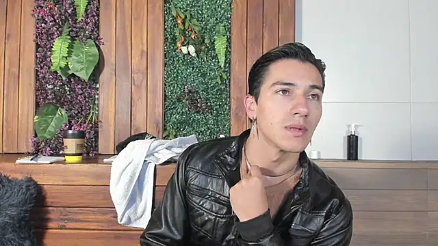 Snapshot of Andy_Joy_ chatting on 04/23/26, 11:09 Andy Joy online show from 04/23/26, 11:09