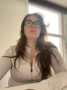 Miss Stassi online show from 01/02/25, 09:33