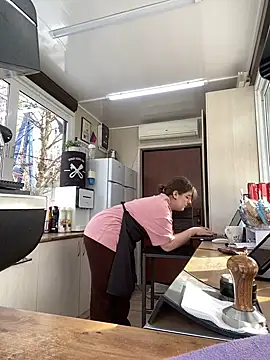 cinnabon  online show from 02/01/25, 10:37