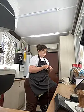 cinnabon  online show from 02/18/25, 09:21