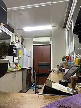 cinnabon  online show from 03/12/25, 06:44