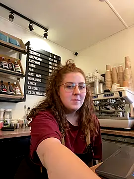 cinnabon  online show from 09/25/25, 01:59