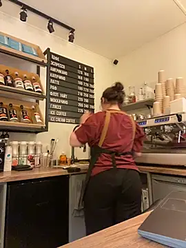 cinnabon  online show from 09/30/25, 04:34