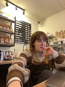 cinnabon  online show from 11/19/25, 11:32