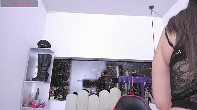 Kathia Armstrong online show from 01/29/25, 01:07