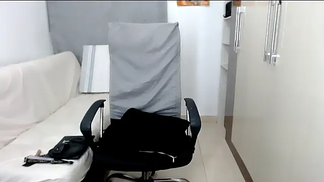 Laura-pervert online show from 01/23/25, 12:14