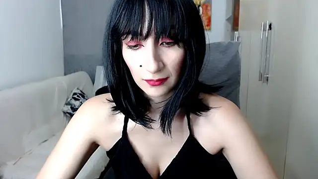 Laura-pervert online show from 03/04/25, 10:05