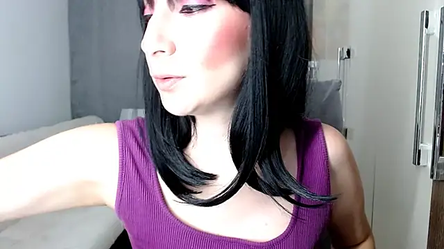 Snapshot of Laura-pervert chatting on 01/07/26, 11:07 Laura-pervert online show from 01/07/26, 11:07