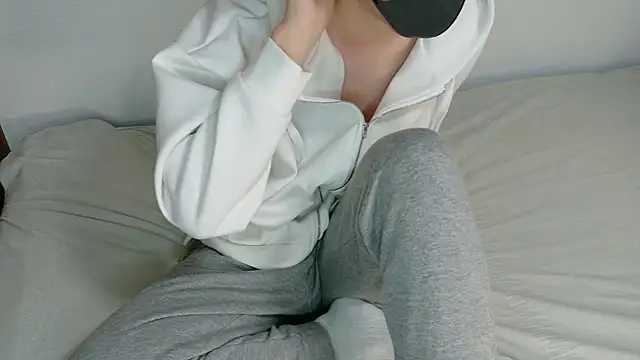 itsme LEON online show from 05/04/26, 01:07
