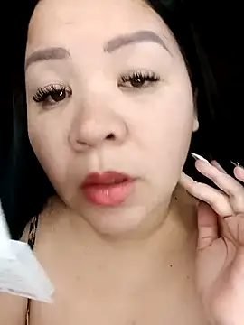 Snapshot of Chantal_lopez chatting on 10/27/25, 08:02 Chantal lopez online show from 10/27/25, 08:02