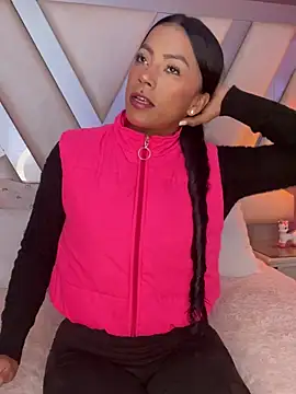 Amber villalobos  online show from 10/03/25, 04:31