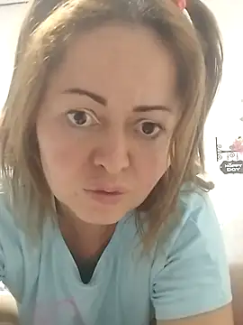 Snapshot of catalinadiaz666 chatting on 03/13/25, 01:21 catalinadiaz666 online show from 03/13/25, 01:21