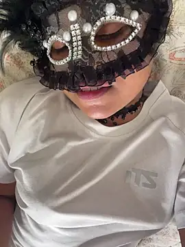 Bella Luna18 online show from 04/03/26, 07:23