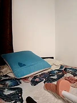 Kim 19 online show from 11/19/25, 08:03