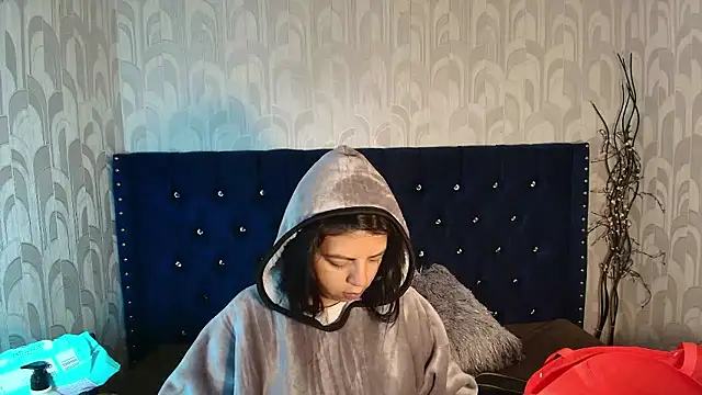 Snapshot of CarolineBrunx chatting on 01/15/26, 04:39 CarolineBrunx online show from 01/15/26, 04:39