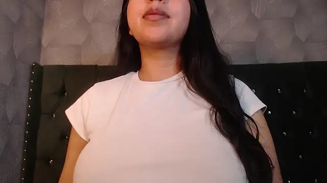 Snapshot of CarolineBrunx chatting on 01/31/26, 07:11 CarolineBrunx online show from 01/31/26, 07:11